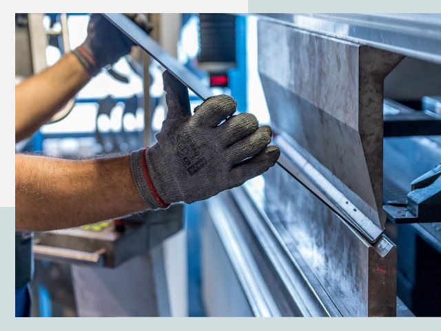 Гибка металла в Зиме